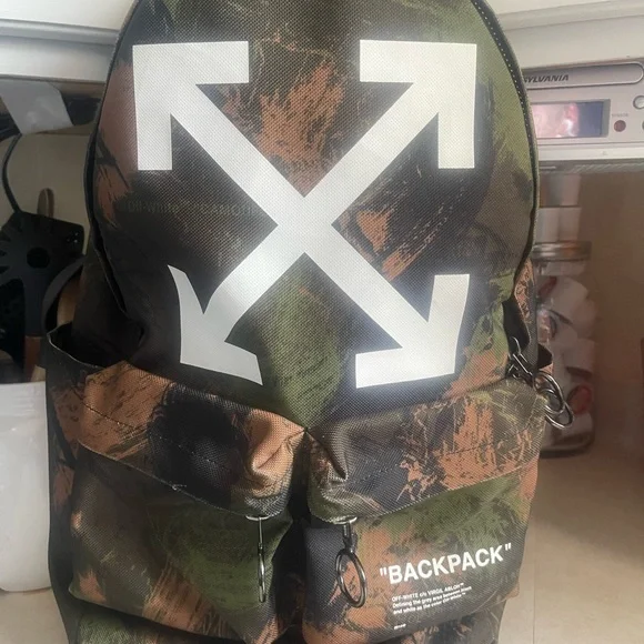 OFF WHITE Backpack - Picture 3 of 3
